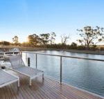 Gippsland Lakehouse a Canal frontage - Accommodation Sunshine Coast