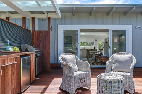 Capella Villa No. 2 Luxury With Outdoor Kitchen - Accommodation Sunshine Coast 6