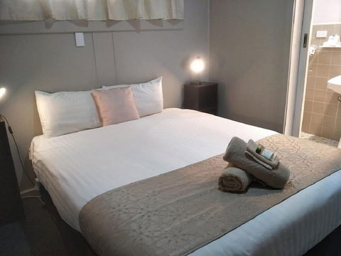 Smerdon Lodge Motel - Accommodation Sunshine Coast 5