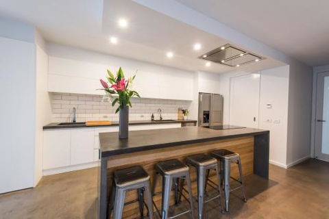 The Bright House - Accommodation Sunshine Coast 4