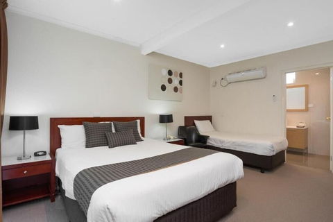 New Crossing Place Motel & Apartments - Accommodation Sunshine Coast 1