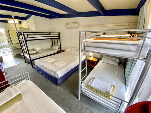 Snow Season Motor Inn - Accommodation Sunshine Coast 5
