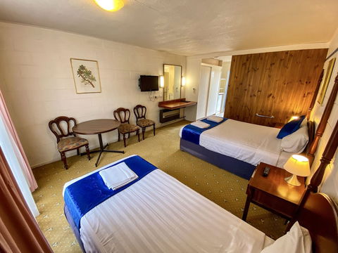 Snow Season Motor Inn - Accommodation Sunshine Coast 4