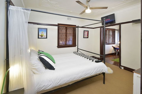 Anville Court - Accommodation Sunshine Coast 3