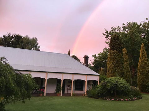 Dingup House - Accommodation Sunshine Coast 2
