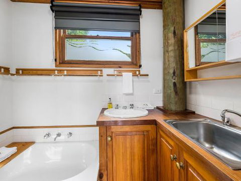 The Surf Shack - Accommodation Sunshine Coast 3