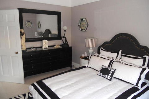 Montrose House - Accommodation Sunshine Coast 3