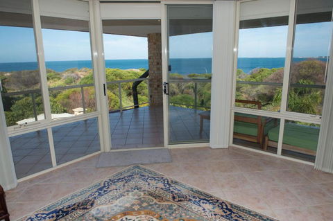 Oceana Sunset - Accommodation Sunshine Coast 4