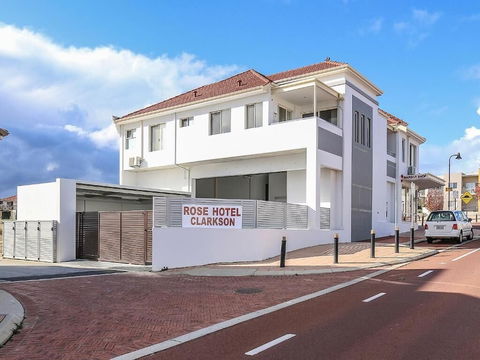 Rose Hotel Clarkson - Accommodation Sunshine Coast 2