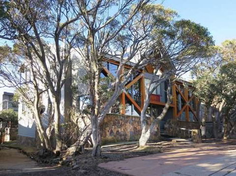 Howqua 6 - Accommodation Sunshine Coast 1