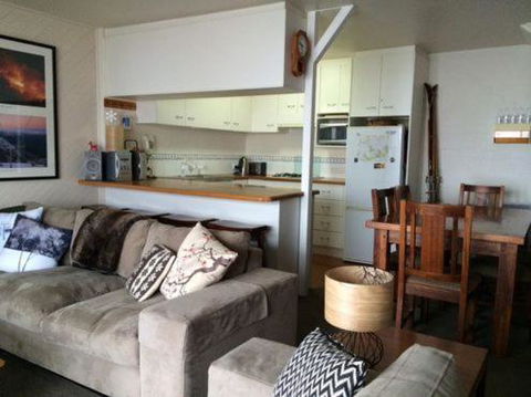 Molonys 12 - Accommodation Sunshine Coast 5