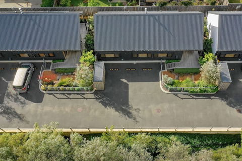 Margaret River Bungalows - Accommodation Sunshine Coast 6