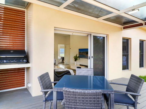 Ironbark Villa 6 - Accommodation Sunshine Coast 3