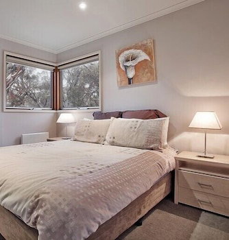 Alyeska - Accommodation Sunshine Coast 3