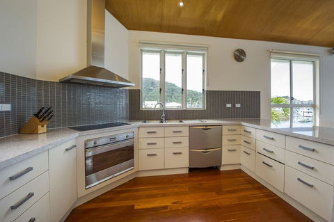 Waters Edge Townhouse 2 - Accommodation Sunshine Coast 4