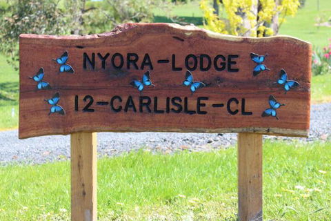 Nyora Lodge B & B - Accommodation Sunshine Coast 4