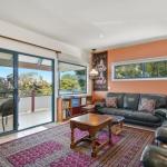 Black Dolphin Beach Penthouse - Accommodation Sunshine Coast 0