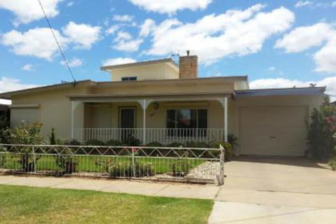 City Holiday Home Mildura - Accommodation Sunshine Coast 0