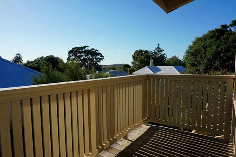 Rip Tide - Accommodation Sunshine Coast 1