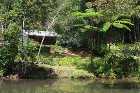 The Pond Cottage - Accommodation Sunshine Coast 4