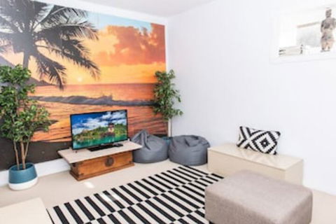 Bondi Beach Gorgeous Apartment H323 - Accommodation Sunshine Coast 0