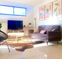 Darwin City Chic Apartment at the KUBE - Accommodation Sunshine Coast