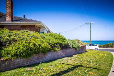 Yanchep Beach Retreat - Accommodation Sunshine Coast 4