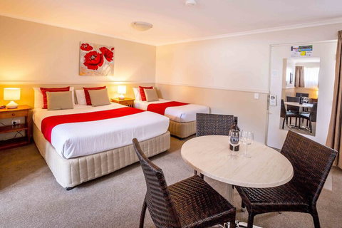Apple & Grape Motel - Accommodation Sunshine Coast 1