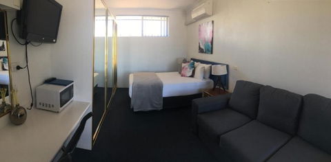 Tall Timbers Motel - Accommodation Sunshine Coast 1