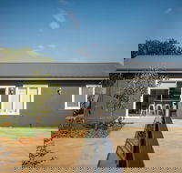 Kirsten Accommodation Parkes - Accommodation Sunshine Coast