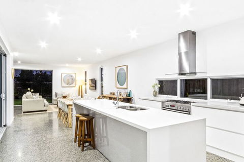 Luxe House Tweed Coast Holidays Ã‚ - Accommodation Sunshine Coast 4