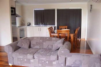 Glenaire Apartments On Frazer St - Accommodation Sunshine Coast 4