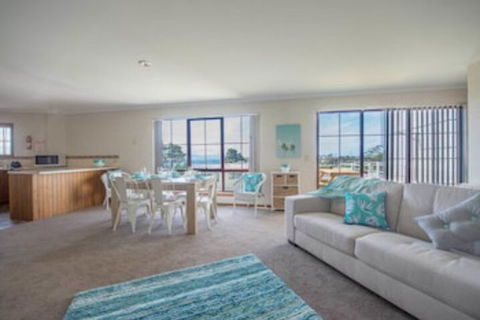 Astro Place - Accommodation Sunshine Coast 0