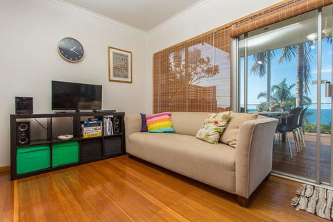 Pambula Family Beach House - Accommodation Sunshine Coast 4