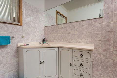 Pambula Family Beach House - Accommodation Sunshine Coast 3