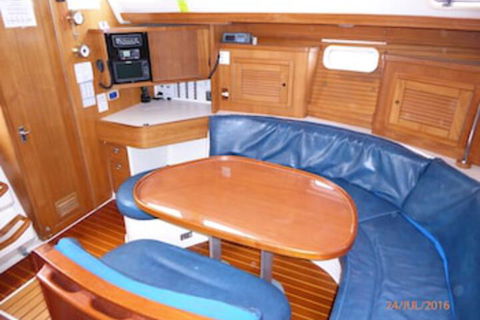 Sailtas - Sailing Charters To Bruny Island - Adults Only - Accommodation Sunshine Coast 0