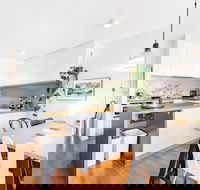 ISAAC 1BDR South Melbourne Apartment - Accommodation Sunshine Coast