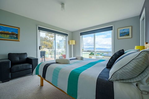 A1View Bicheno - Accommodation Sunshine Coast 4