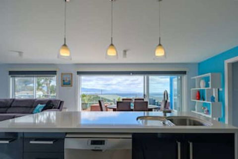 A1View Bicheno - Accommodation Sunshine Coast 0