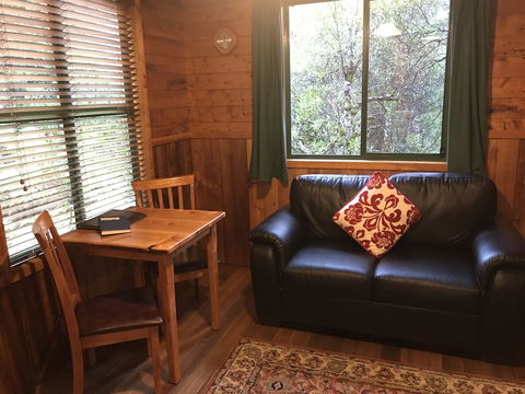 Cradle Mountain Highlanders Cottages - Accommodation Sunshine Coast 6
