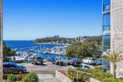 2 BEDROOM APARTMENT LAMAN LODGE UNIT 2 - Accommodation Sunshine Coast 1
