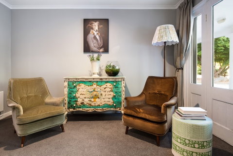 The Pond House Trentham - Accommodation Sunshine Coast 2