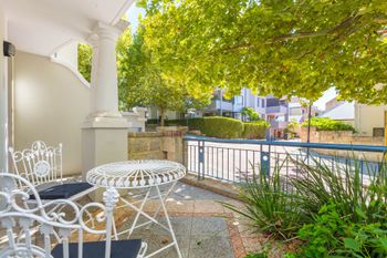 Luxurious Perth Townhouse - Accommodation Sunshine Coast 5