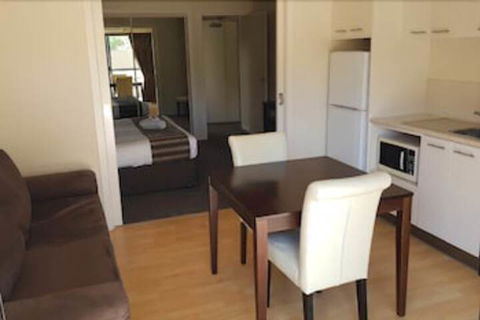 Lakeview Villa's - Accommodation Sunshine Coast 5