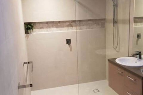 Lakeview Villa's - Accommodation Sunshine Coast 2