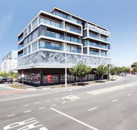 Spacious Urban Oasis in Central Location - Accommodation Sunshine Coast