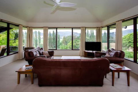 Stay In Mudgee - Accommodation Sunshine Coast 0