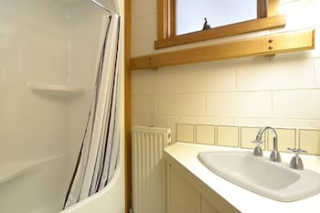 Alpine Haven 8 - Accommodation Sunshine Coast 2