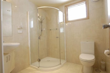 Alpine Haven 2 - Accommodation Sunshine Coast 5
