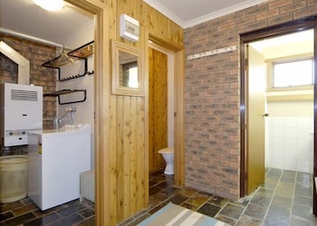 Alpine Haven 1 - Accommodation Sunshine Coast 5